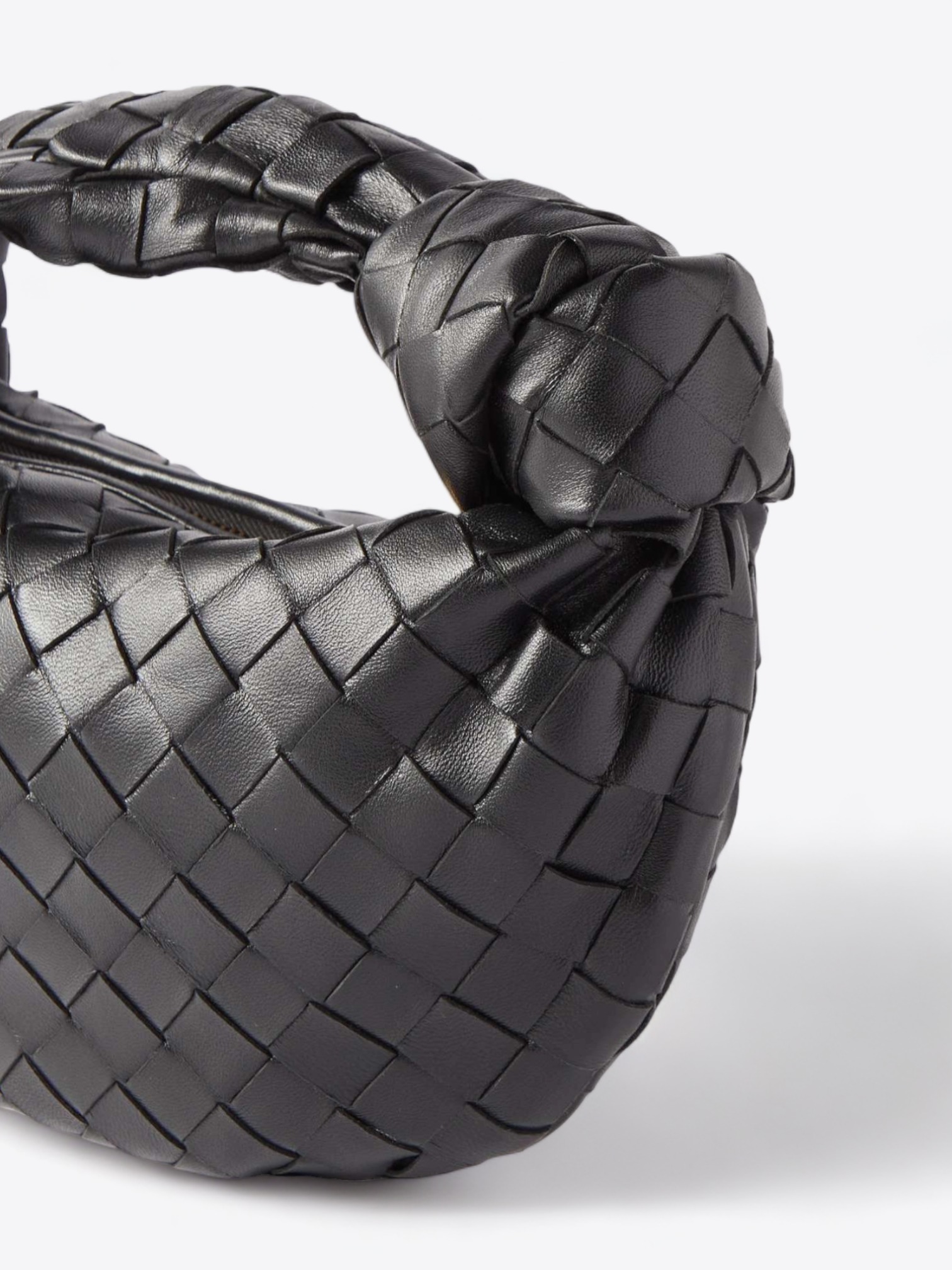 Pochette Jodie Mini en cuir noir tressé Intrecciato de Bottega Veneta