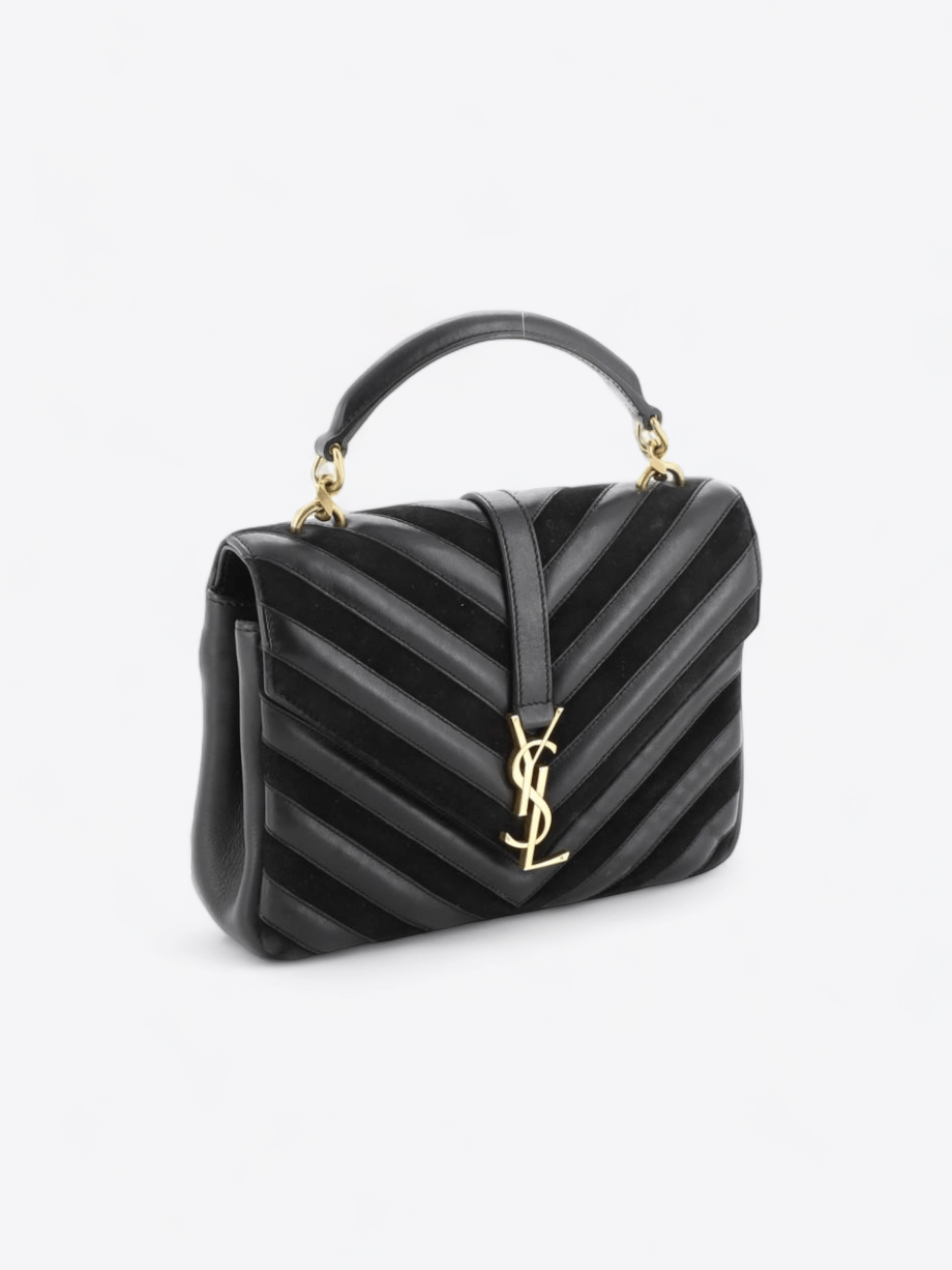 Saint Laurent College Tasche aus schwarzem Chevron-Leder mit YSL-Logo und goldener Kettenriemen.