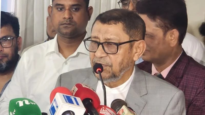 Health Minister expresses dissatisfaction over hospital cleanliness lapses, orders action within 3 days