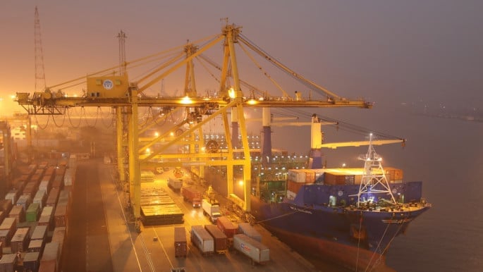 30-year deal between Ctg port authorities and APM Terminals finali