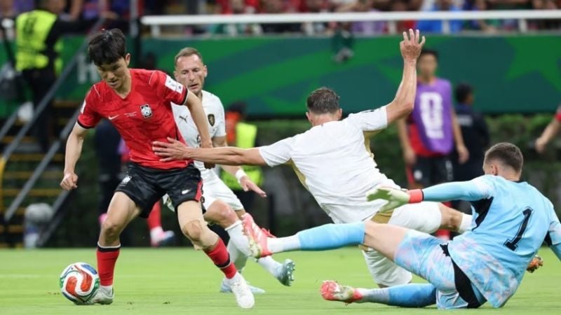 South Korea shocks Czech Republic with stunning comeback