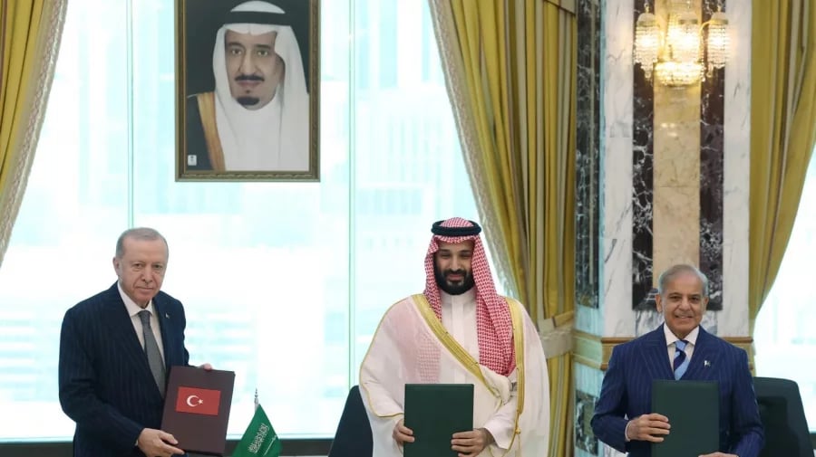Saudi, Turkey, Pakistan sign joint defence pact