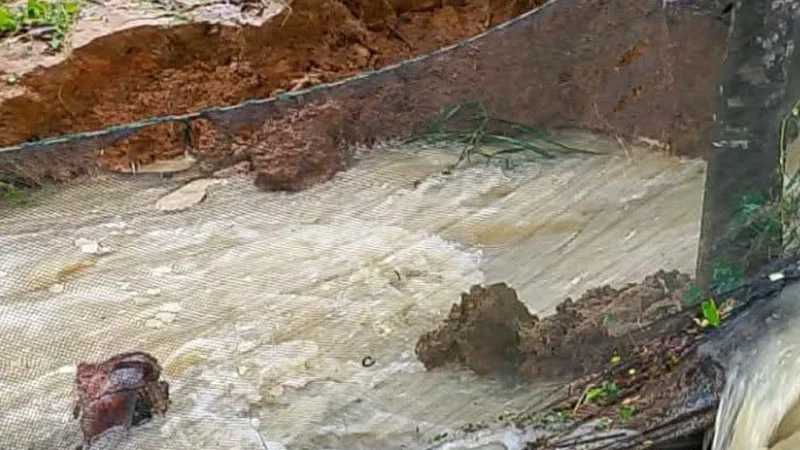 Over 4,000 people in shelters as 60 landslides hit Rangamati