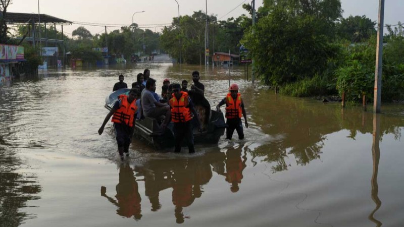 Sri Lanka cyclone death toll reaches 212