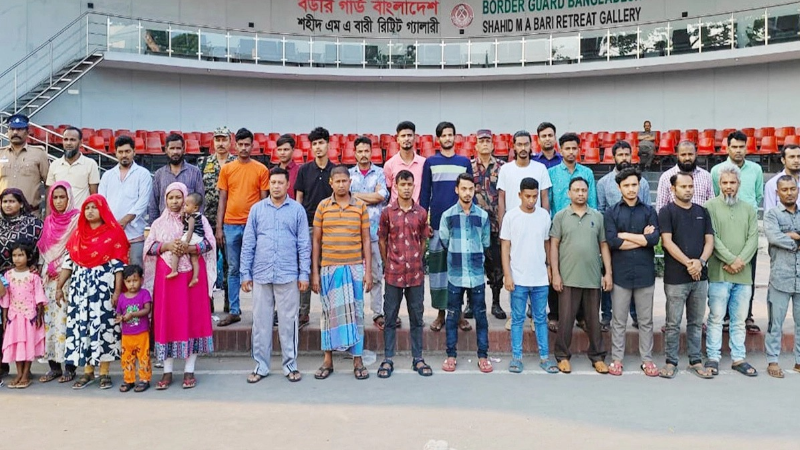 33 Bangladeshi return home after jail term in India