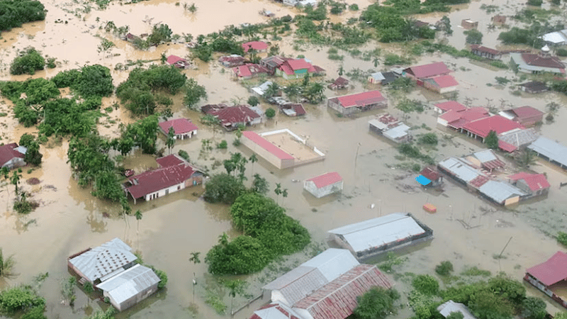Death toll tops 900 after catastrophic floods, landslides in Indonesia