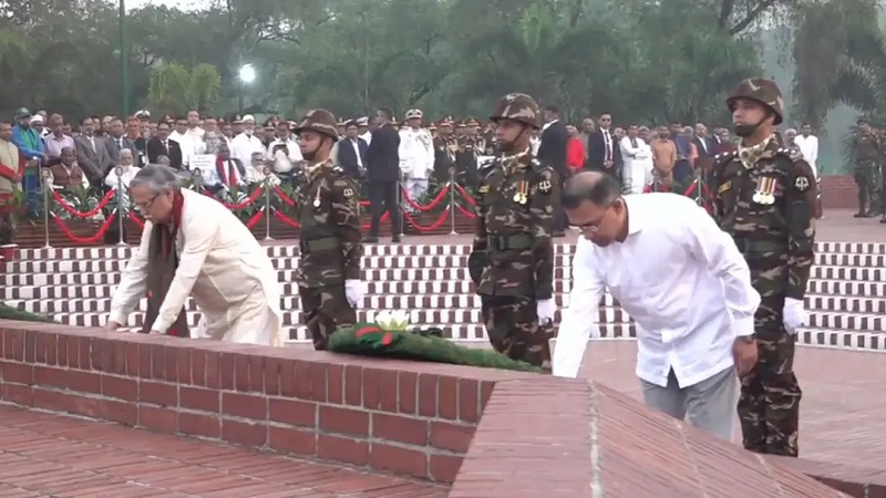 President, PM pay tribute to martyrs on Independence Day