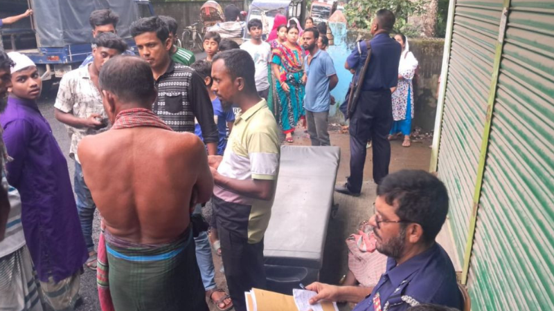 Construction worker dies of electrocution, three others burnt in Narayanganj