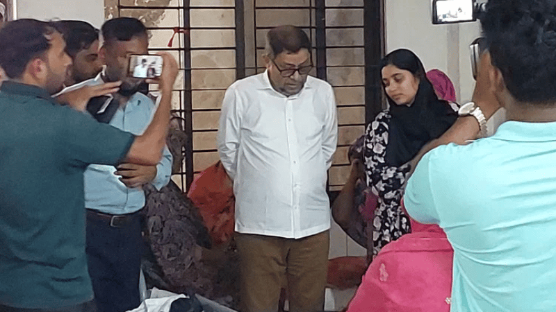 Health Minister's surprise visit, hospital deputy director withdrawn