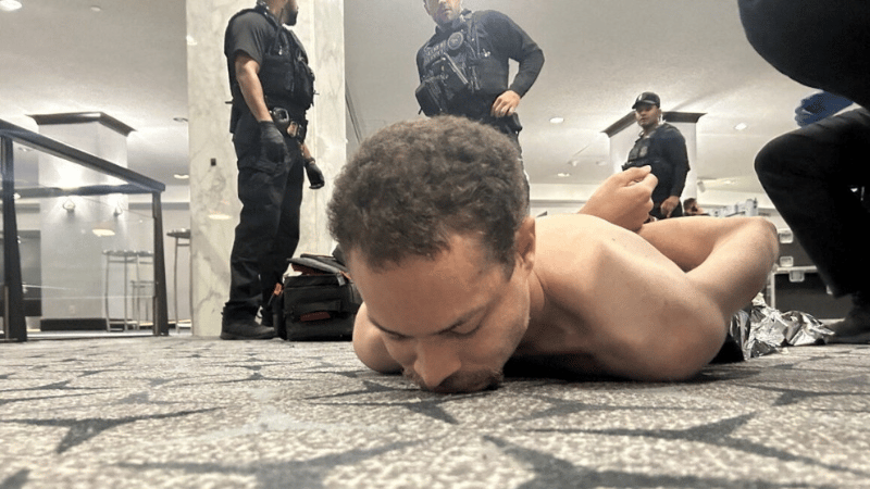 Teacher disguised as guest plot to kill Trump at White House