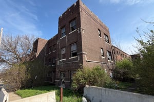 1835 Noble Rd photo 4