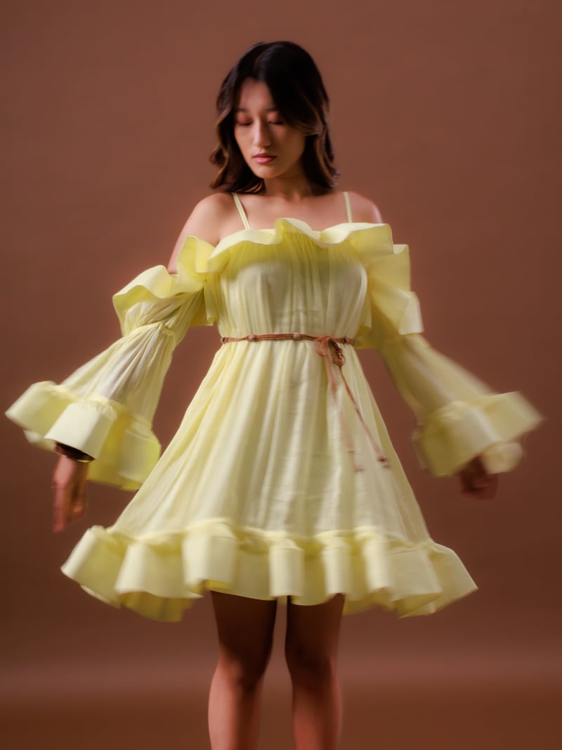 Butter Ruffle Mini 4