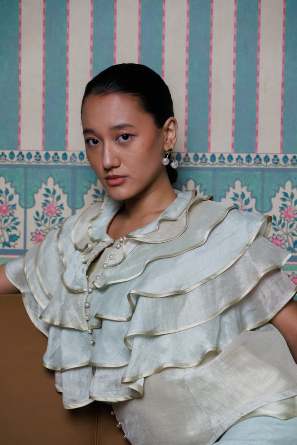 Mist Ruffle Shirt Set 2