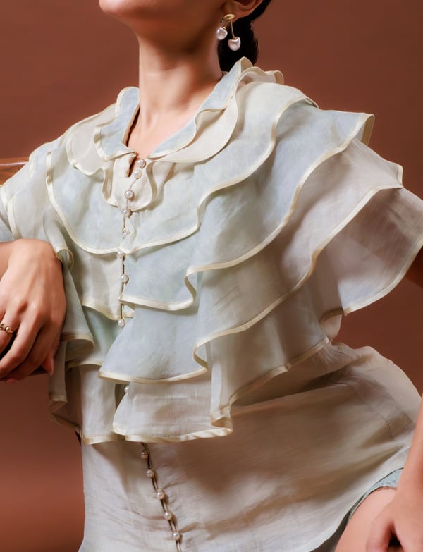 Mist Ruffle Shirt Set 4