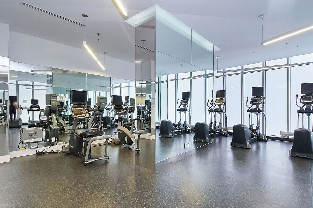 Flex Room at 4th Floor - York Street, Toronto — photo 7 of 9