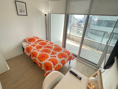 Flex Room - Wood St & Church St