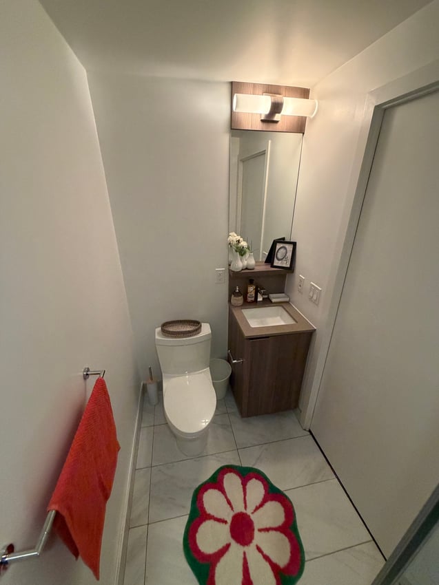 Flex Room at 8th Floor - Wood Street, Toronto — photo 6 of 12