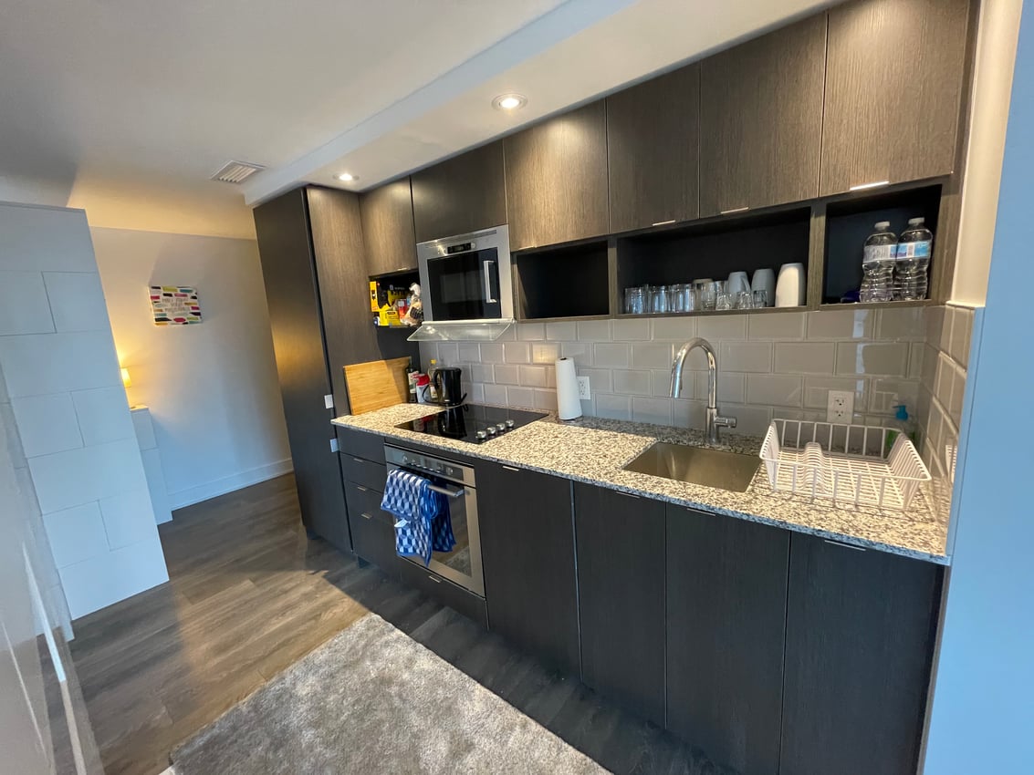 Premium Deluxe at 6th Floor - Mcgill Street, Toronto — photo 3 of 13