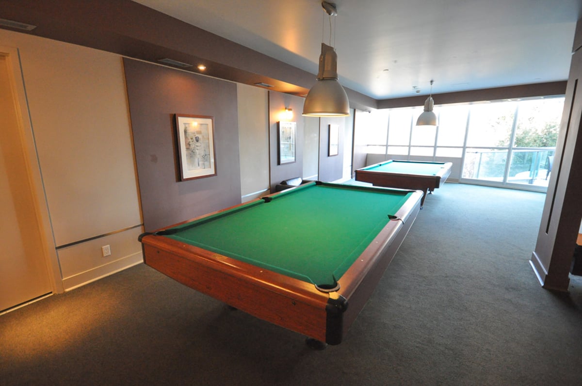 Deluxe Room at 30th Floor - Front Street, Toronto — photo 10 of 11