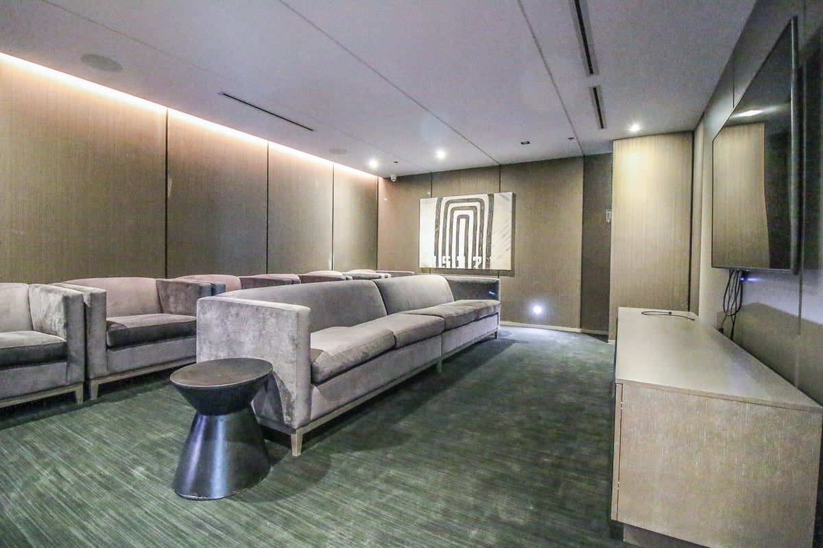Premium Deluxe at 6th Floor - Mcgill Street, Toronto — photo 9 of 13