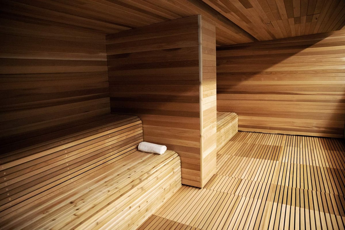 Dunfield Ave & Eglinton Ave E 0