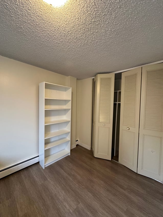 Premium Deluxe at 7th Floor - 720 15 Ave SW, Calgary — photo 4 of 12