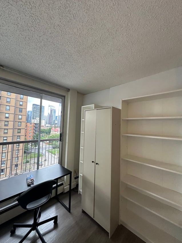 Flex Room with Balcony at 7th Floor - 720 15 Ave SW, Calgary — photo 11 of 22