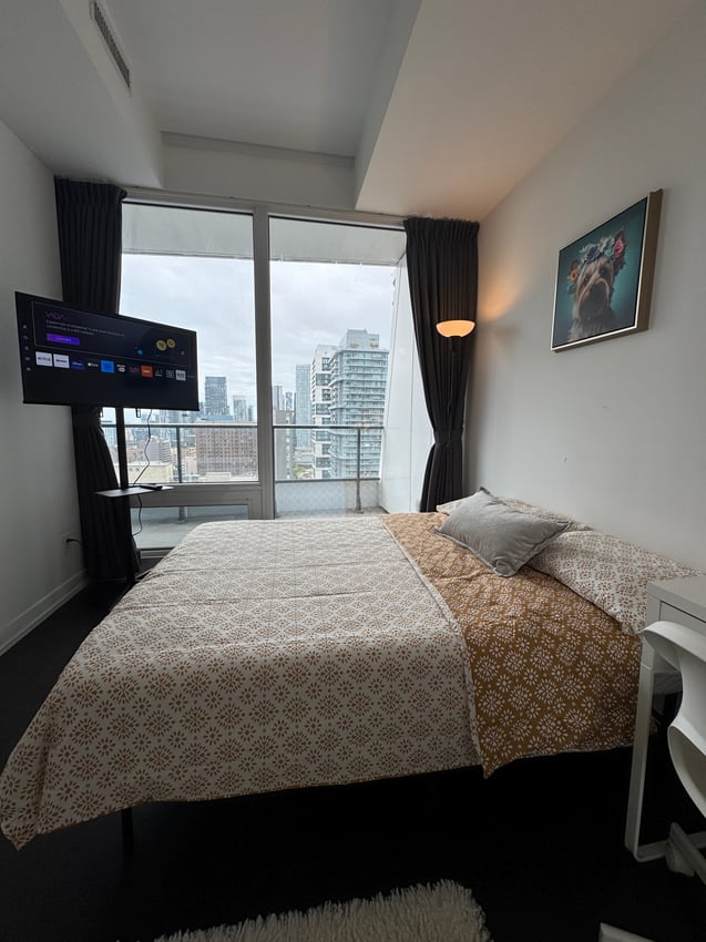 Master Room - Wood St & Church St