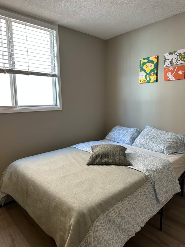 12 Avenue SW & 13 Avenue SW