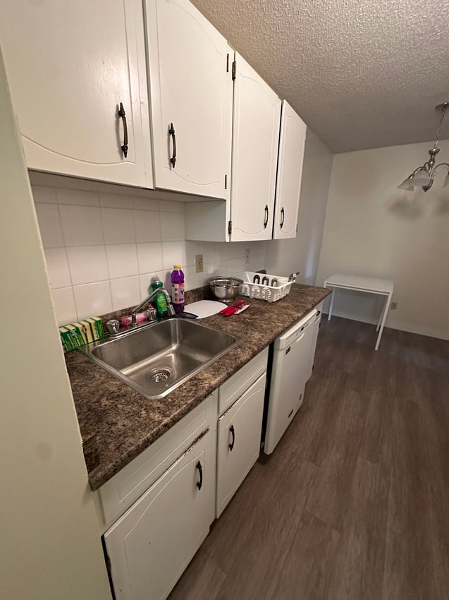 Premium Deluxe at 7th Floor - 720 15 Ave SW, Calgary — photo 6 of 12