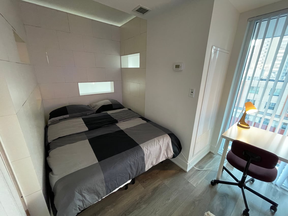 Flex Room - McGill Street & Church Street