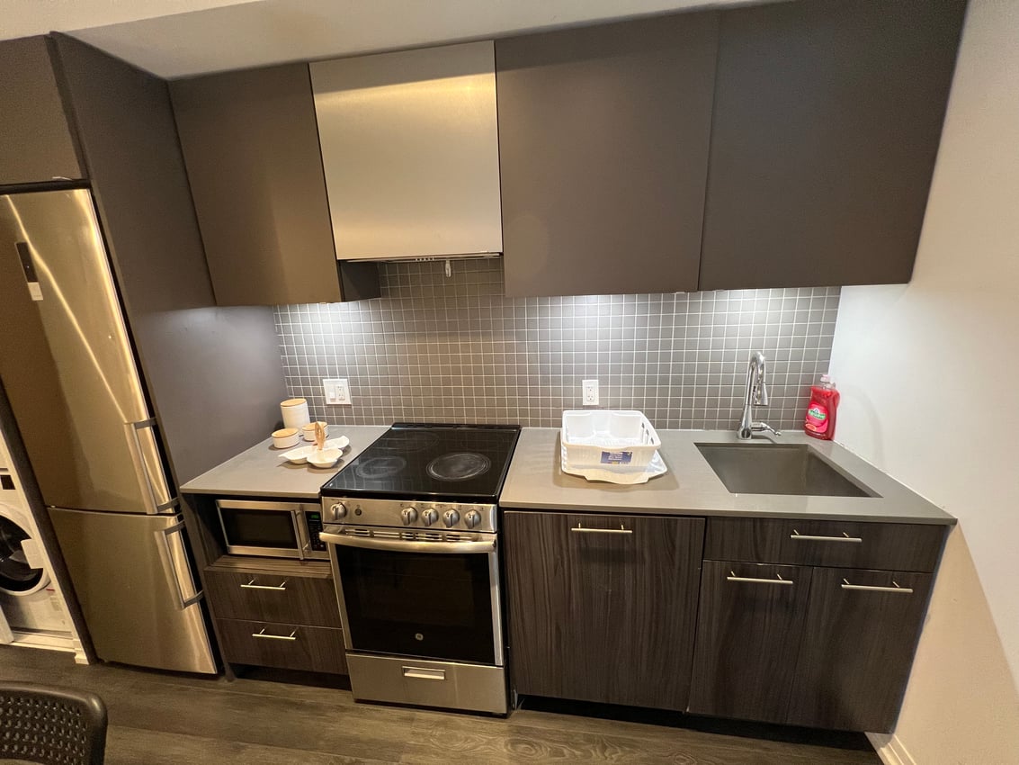 Flex Room at 18th Floor - Jarvis St, Toronto — photo 5 of 12