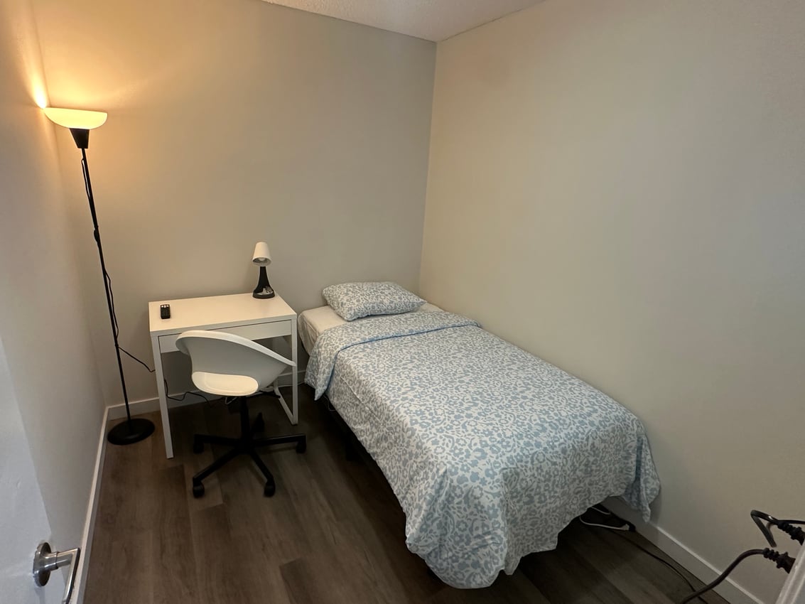 Den Room - 11 Avenue SW & 20 Street SW