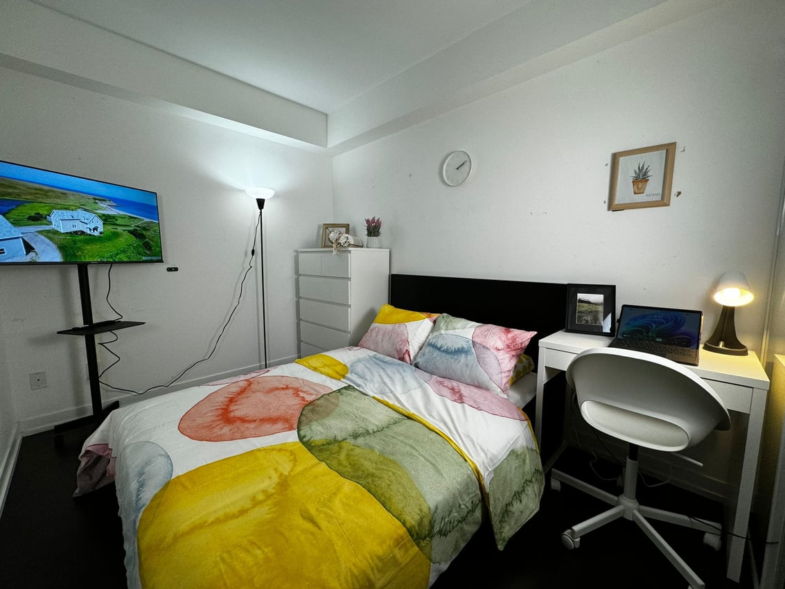 Deluxe Room without Window - Wood St & Church St