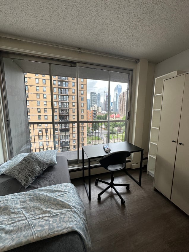 Flex Room with Balcony at 7th Floor - 720 15 Ave SW, Calgary — photo 9 of 22