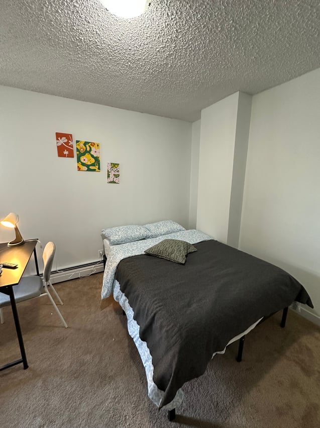 21 Avenue SW & 5 Street SW