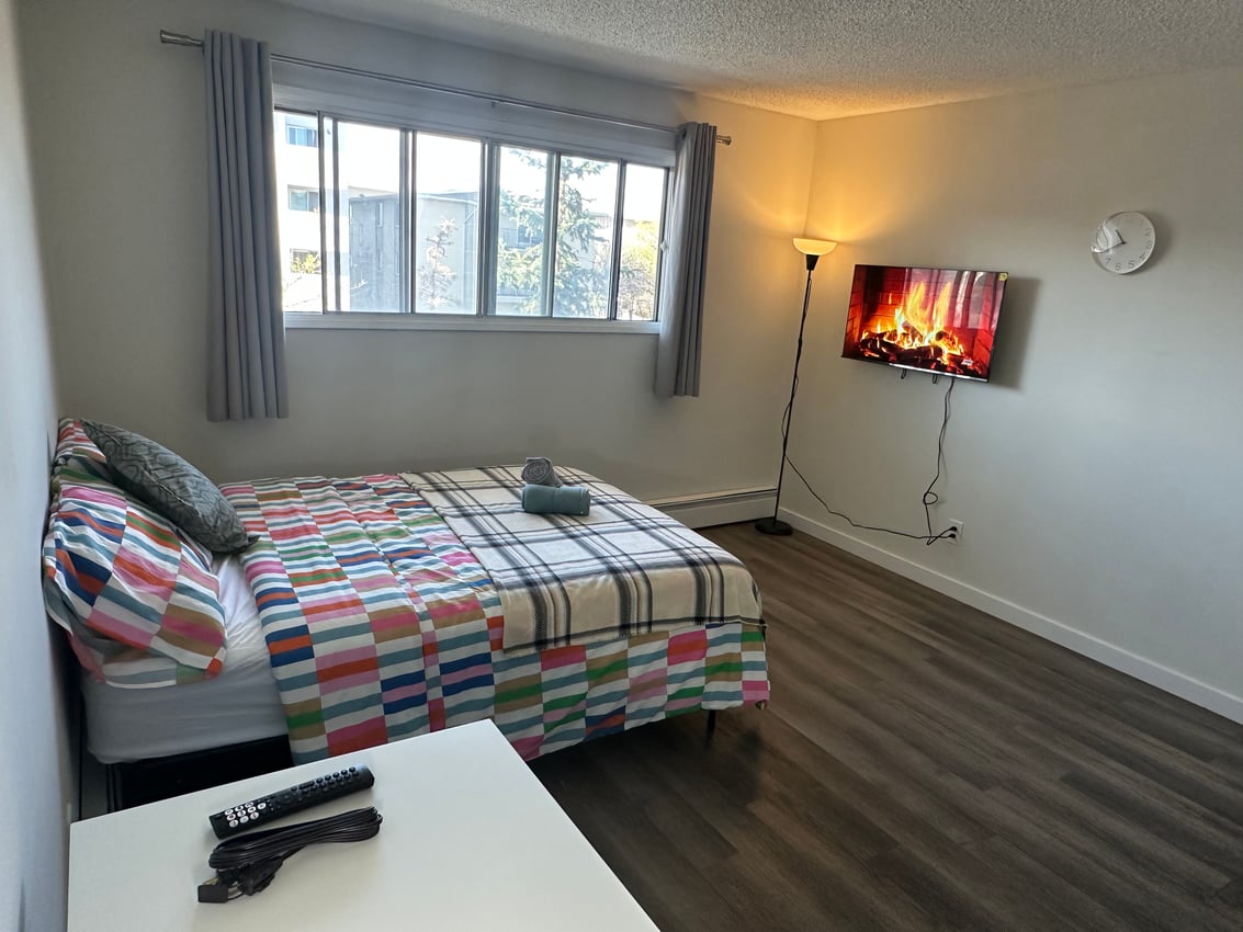 11 Avenue SW & 20 Street SW