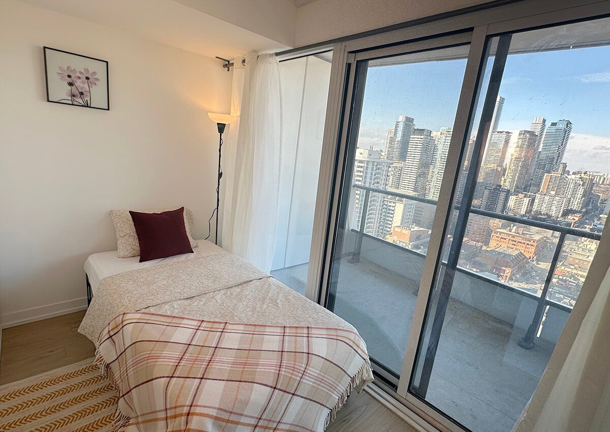 Flex Room - Wood St & Church St