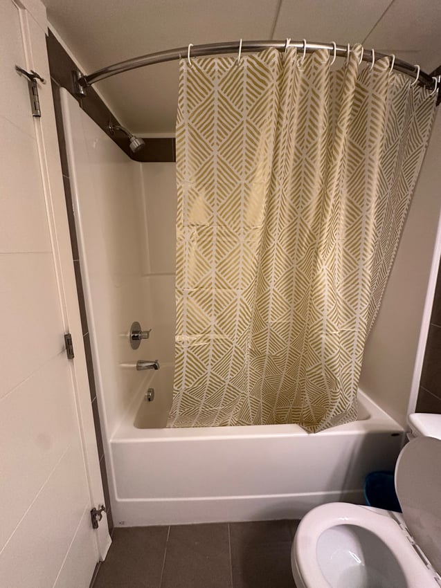 Flex Room with Balcony at 2nd Floor - 1235 11 Ave SW, Calgary — photo 6 of 9