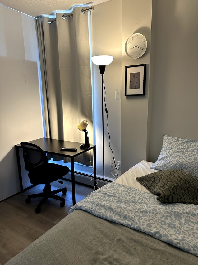 Flex Room with Balcony at 4th Floor - 1212 13 Ave SW, Calgary — photo 2 of 4