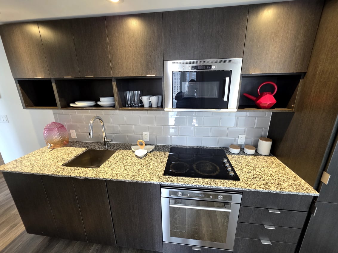 Premium Deluxe at 11th Floor - Mcgill Street, Toronto — photo 7 of 9