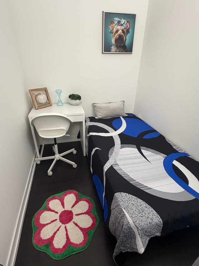 Den Room - Wood St & Church St