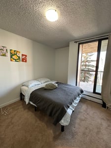 21 Avenue SW & 5 Street SW