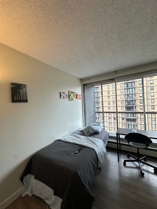 Flex Room with Balcony at 7th Floor - 720 15 Ave SW, Calgary — photo 7 of 22