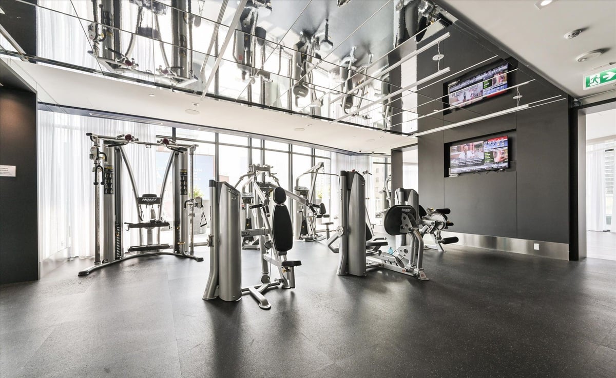 Flex Room at 17th Floor - Church St, Toronto — photo 9 of 9