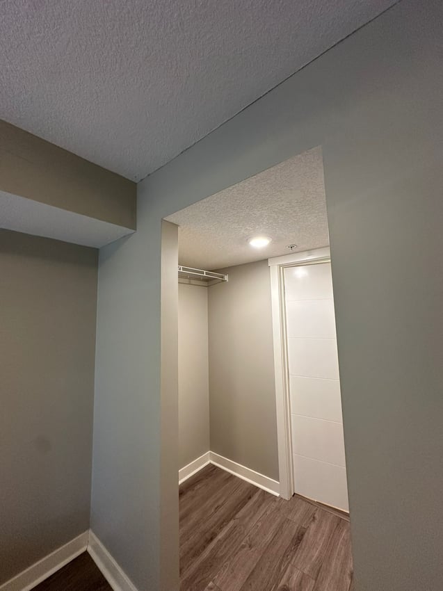 Master Room at 2nd Floor - 1235 11 Ave SW, Calgary — photo 8 of 13
