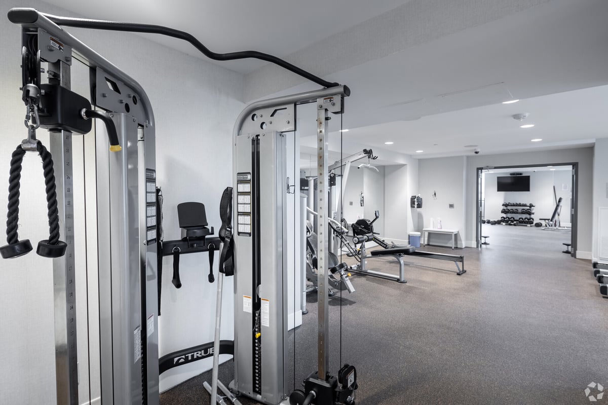 Flex Room at 16th Floor - Balliol Street, Toronto — photo 6 of 13