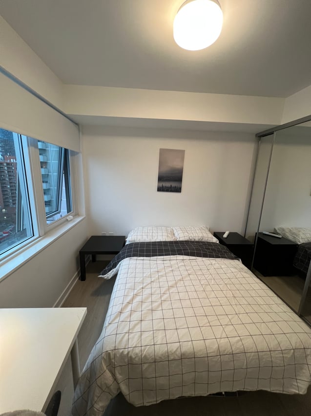 Deluxe Room - Lillian Street & Eglinton Avenue East
