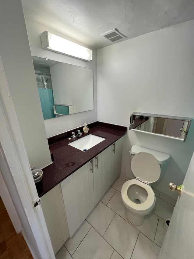 Flex Room at 31st Floor - Wellesley Street, Toronto — photo 3 of 3