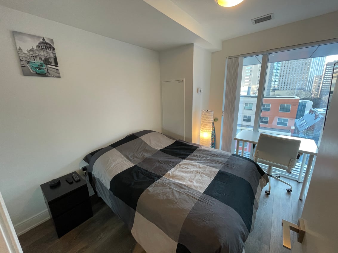 Deluxe Room - McGill Street & Church Street